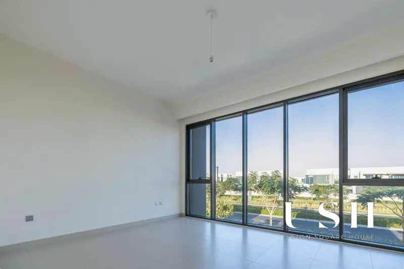 genuine-listing-4br-type-e3-single-row-1.webp