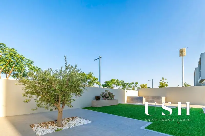 genuine-listing-4br-type-e3-single-row-1.webp