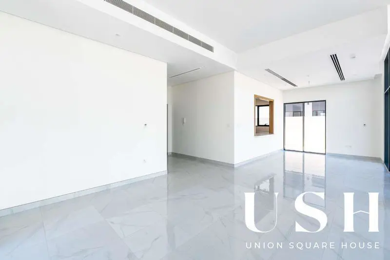 genuine-resale-4br-vip-location-corner-villa-4.webp