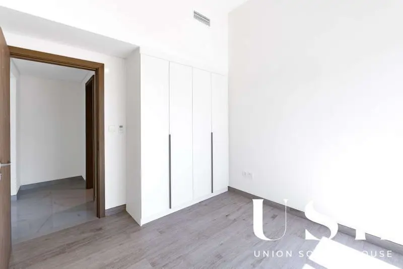 genuine-resale-4br-vip-location-corner-villa-4.webp