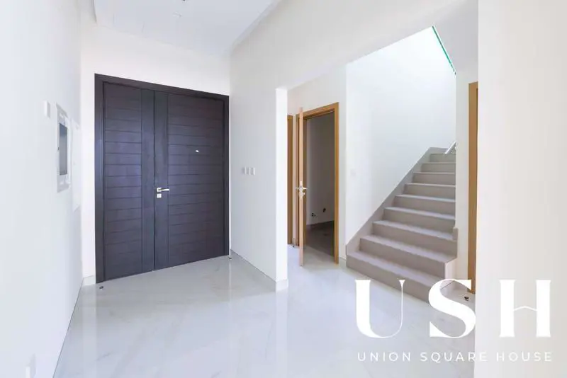 genuine-resale-4br-vip-location-corner-villa-4.webp