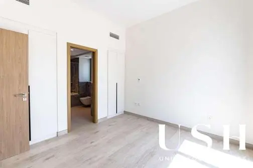 genuine-resale-4br-vip-location-corner-villa-4.webp