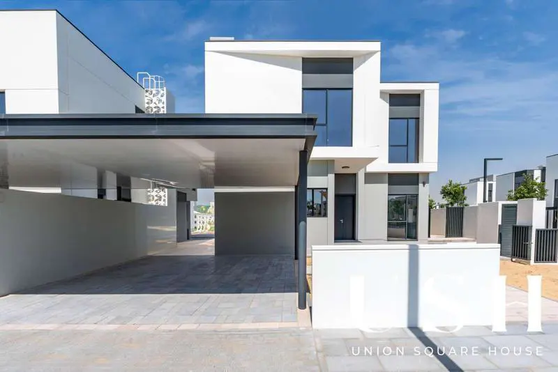 genuine-resale-4br-vip-location-corner-villa-4.webp