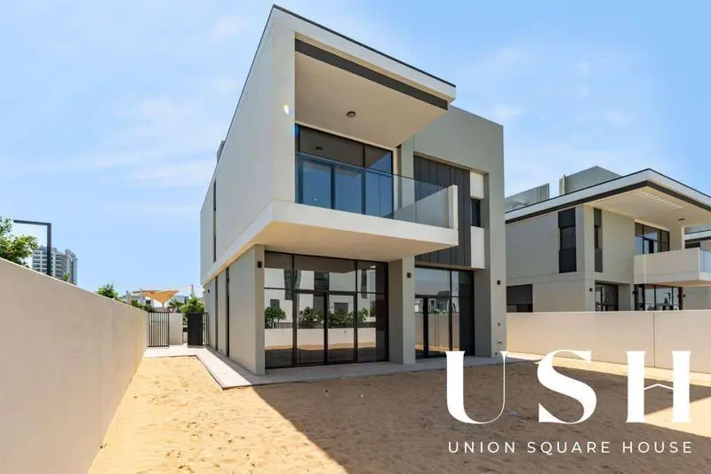 genuine-resale-4br-vip-location-corner-villa-4.webp