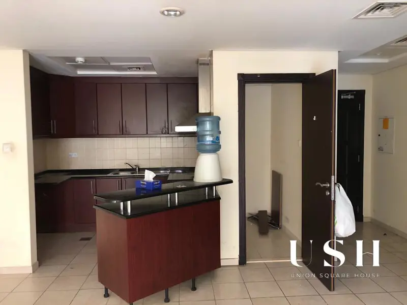 genuine-resale-spacious-bright-view-tenanted.webp