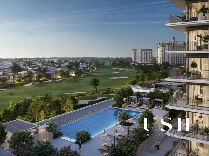 golf-course-view-spacious-layout-prime-location.webp