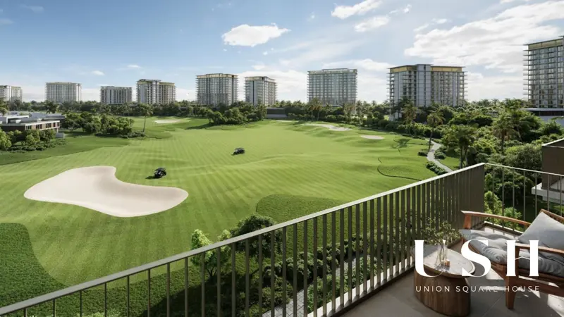 golf-view-luxury-living-near-the-airport-1.webp