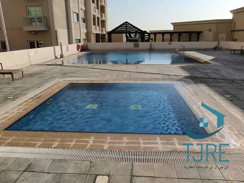 good-roi-l-vibrant-ambiance-spacious-l-affordable-2.webp