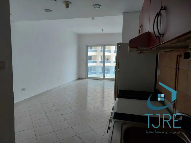 good-roi-l-vibrant-spacious-l-affordable-bright.webp