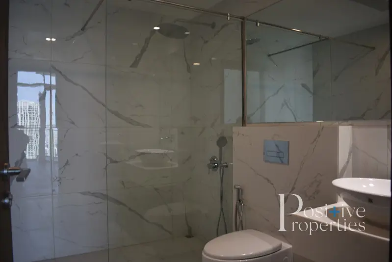 great-roi-high-floor-available-now-call.webp