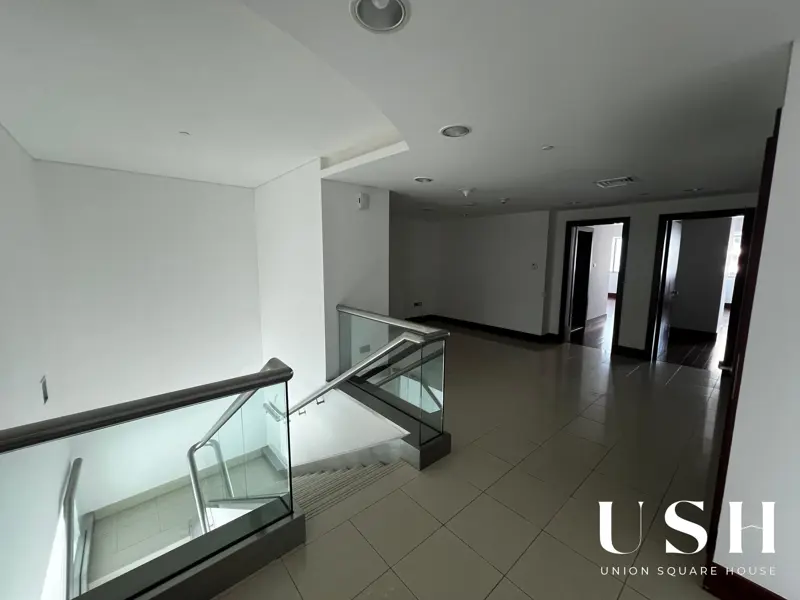 high-end-living-investment-opportunity-4br.webp