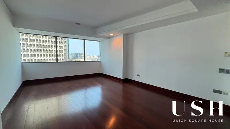 high-end-living-investment-opportunity-4br.webp