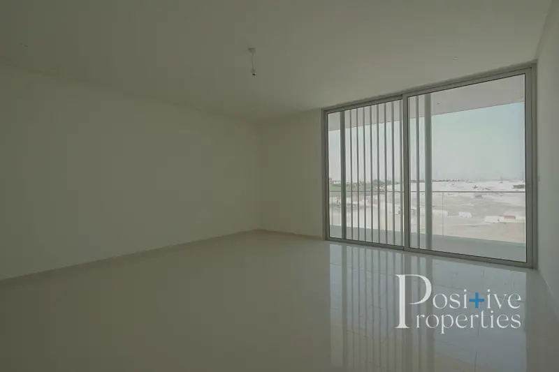 high-end-luxurious-villaprivate-poolburj-k-view.webp