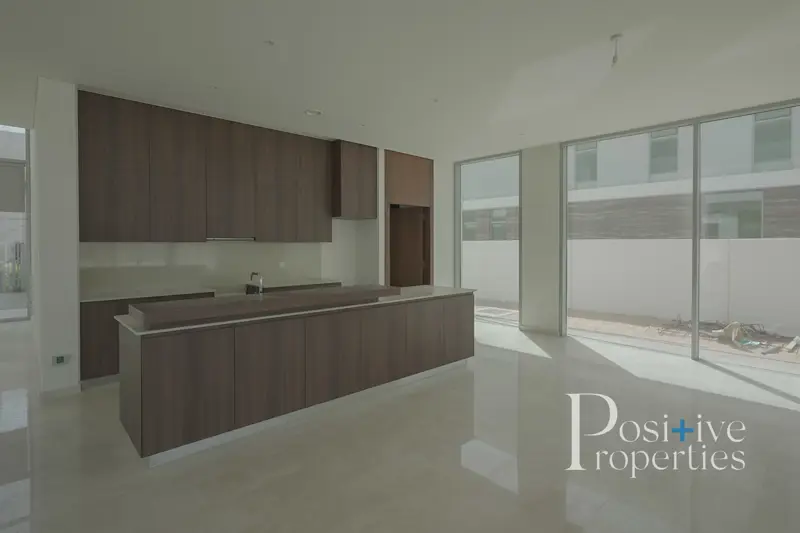 high-end-luxurious-villaprivate-poolburj-k-view.webp