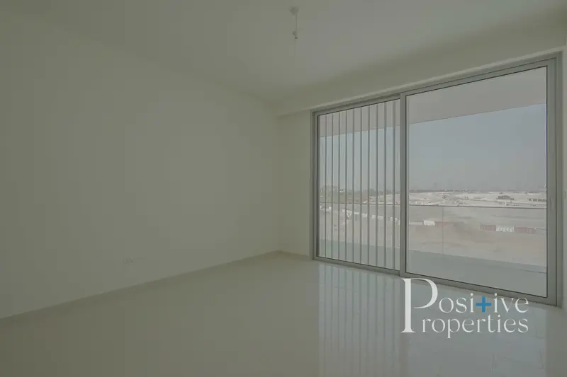 high-end-luxurious-villaprivate-poolburj-k-view.webp