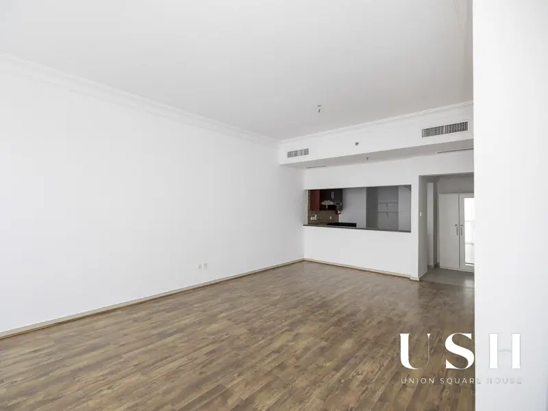 high-floor-big-layout-vacant-view-today.webp