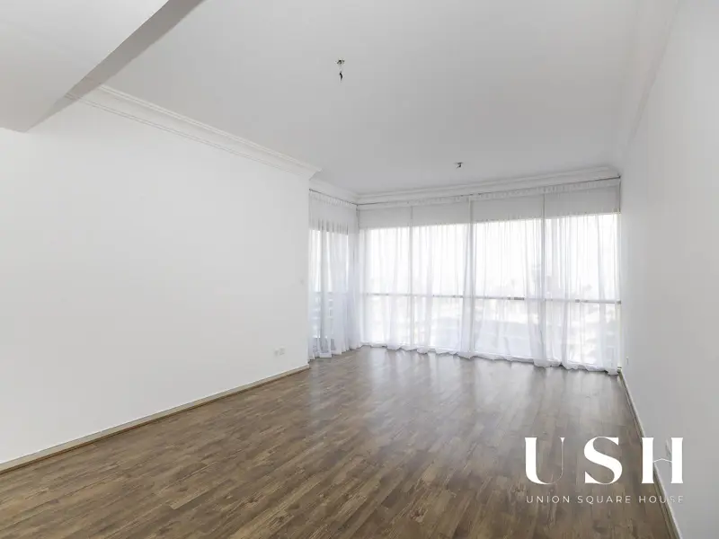 high-floor-big-layout-vacant-view-today.webp