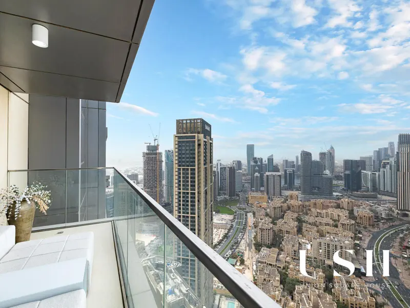high-floor-burj-view-upgraded-furnished-1.webp