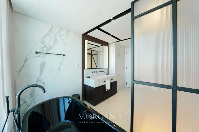 high-floor-furnished-unit-luxurious-layout.webp