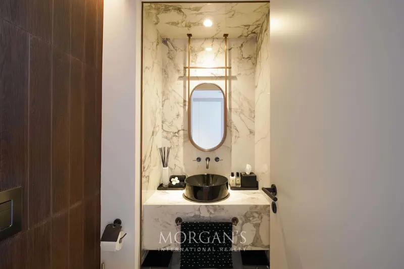 high-floor-furnished-unit-luxurious-layout.webp