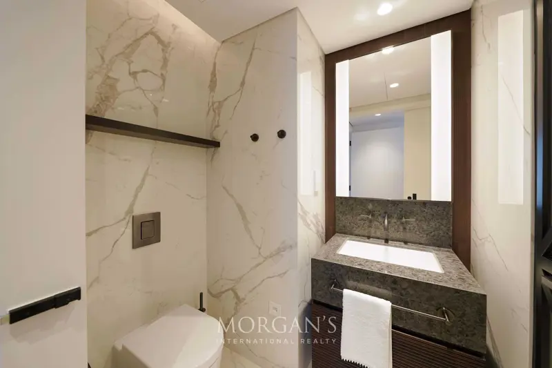 high-floor-furnished-unit-luxurious-layout.webp