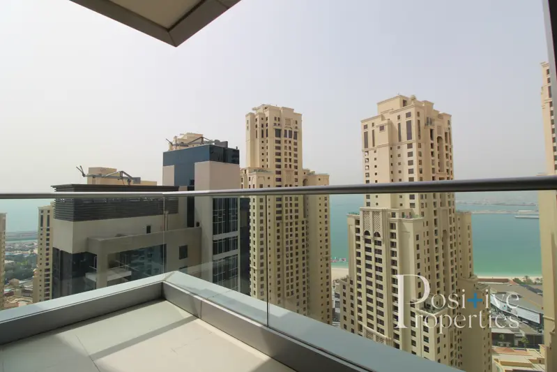 high-floor-sea-view-spacious-1bed-chiller-free.webp