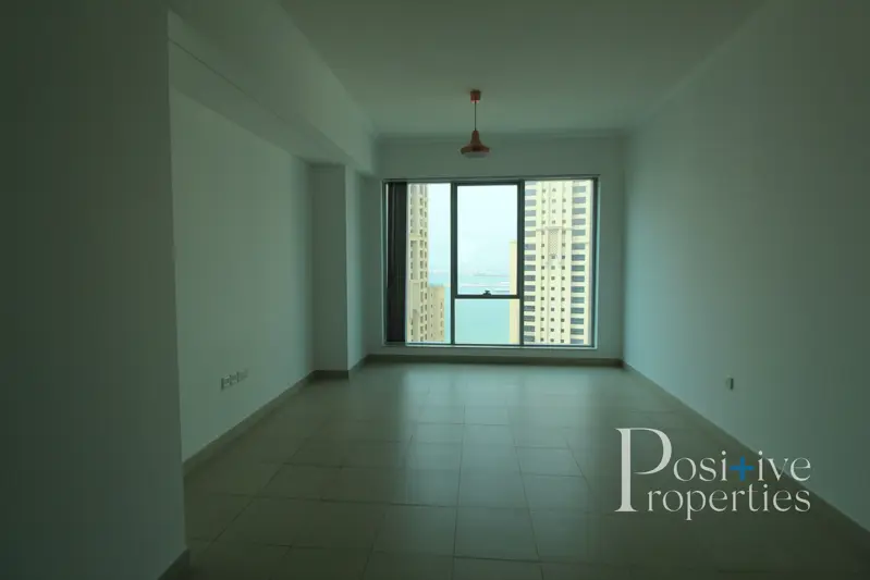 high-floor-sea-view-spacious-1bed-chiller-free.webp