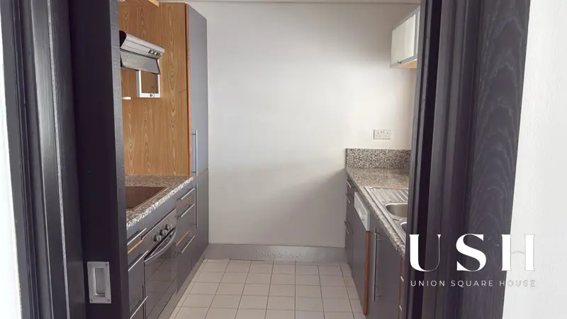 high-floor-vacant-chiller-free-ready-to-move.webp