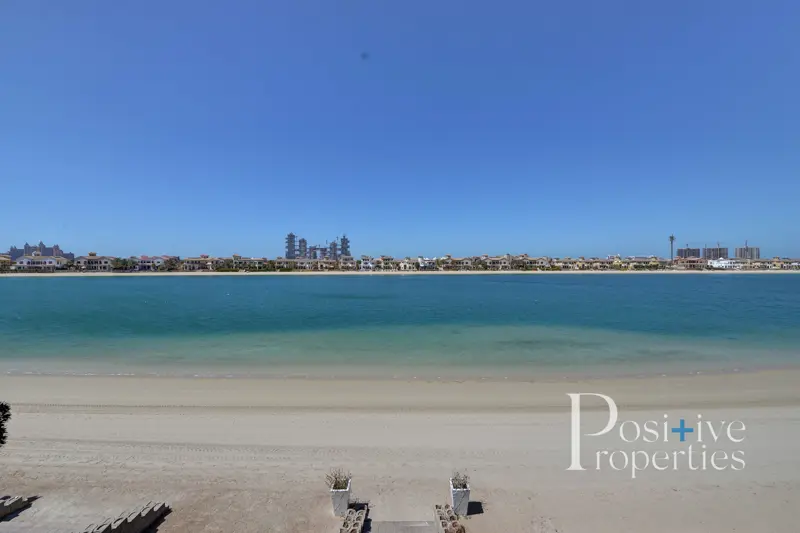 high-number-5-bedroom-atlantis-view.webp