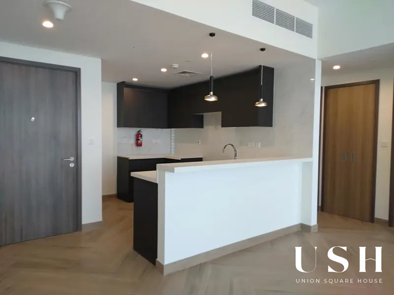 higher-floor-community-view-close-to-metro-1.webp