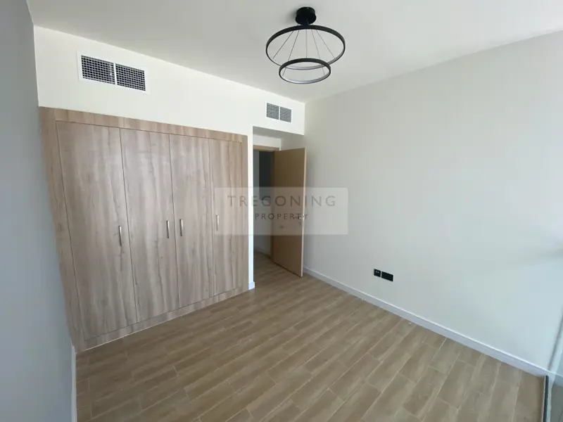 hot-deal-rukan-1-bed-townhouse-park-view.webp