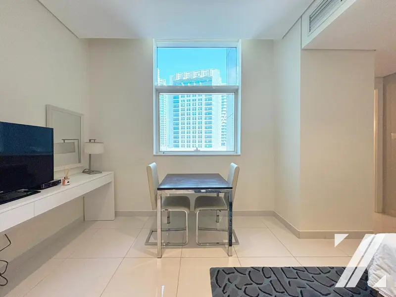 hotel-living-i-next-to-canal-i-ready-to-move.webp