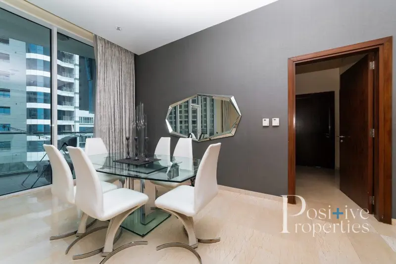 huge-3-bed-unfurnished-private-beach.webp