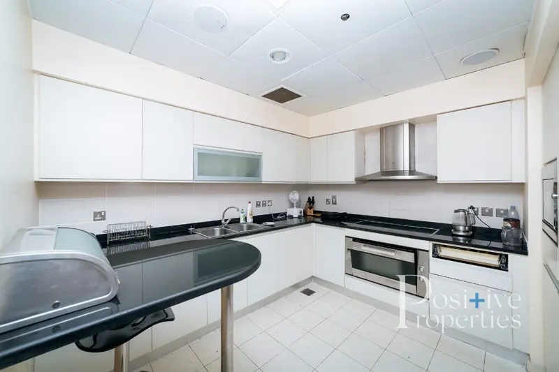 huge-3-bed-unfurnished-private-beach.webp