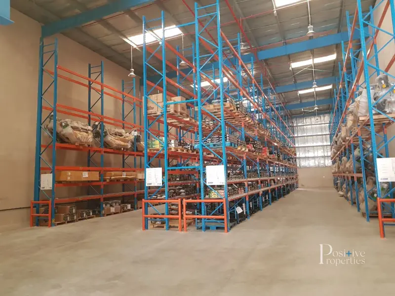 large-warehouse-better-roi-jafza-south.webp