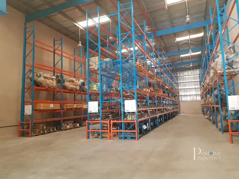 large-warehouse-prime-location-ready-to-move.webp