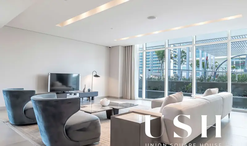 largest-1br-full-sea-and-marina-skyline-view-6.webp