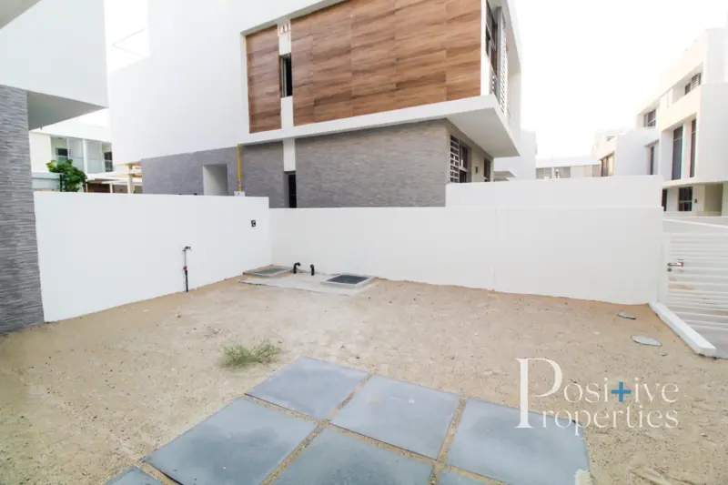 live-like-an-arabian-brand-new-stylish-villa.webp