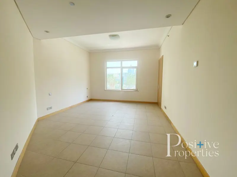 low-floor-vacant-c-type-no-mortgage.webp