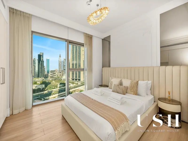 luxury-3-bed-unit-designer-furnished-phpp-1.webp