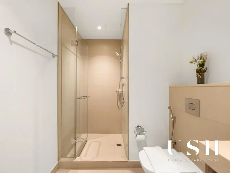 luxury-3-bed-unit-designer-furnished-phpp-1.webp