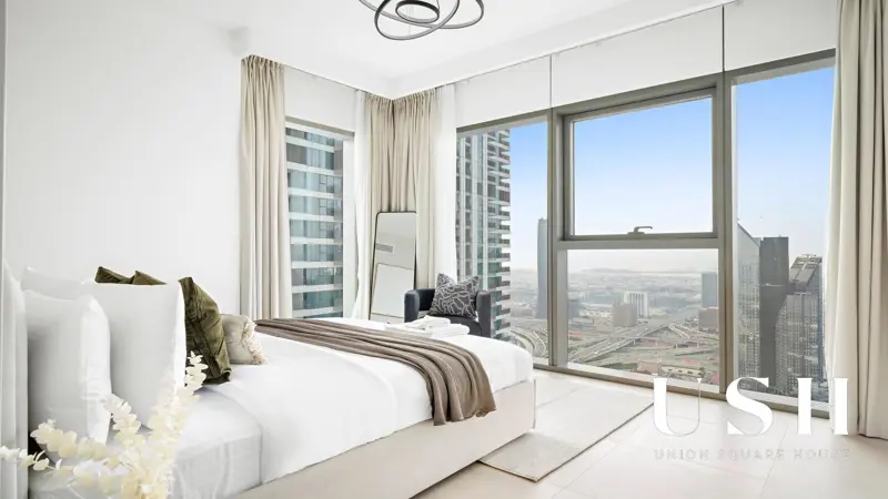 luxury-3br-fully-furnished-burj-khalifa-view-1.webp