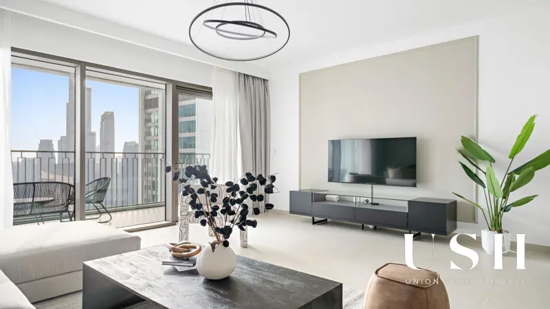 luxury-3br-fully-furnished-burj-khalifa-view-1.webp