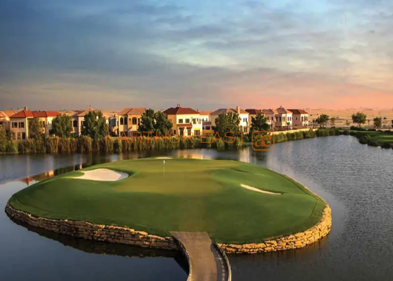 luxury-apartments-2-bedroom-golf-course.webp