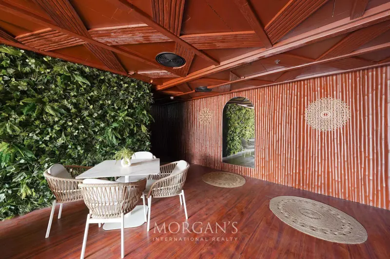 luxury-terrace-lounge-prime-location.webp