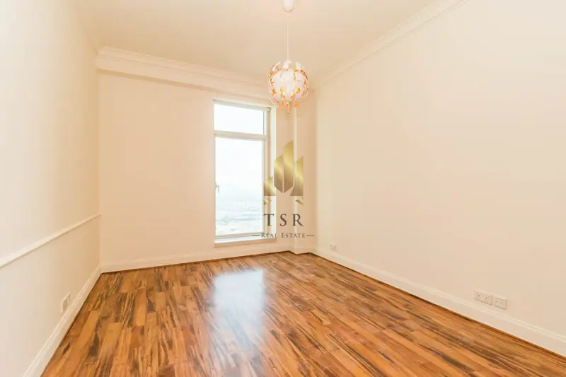 marina-view-bright-high-floor-spacious-3.webp