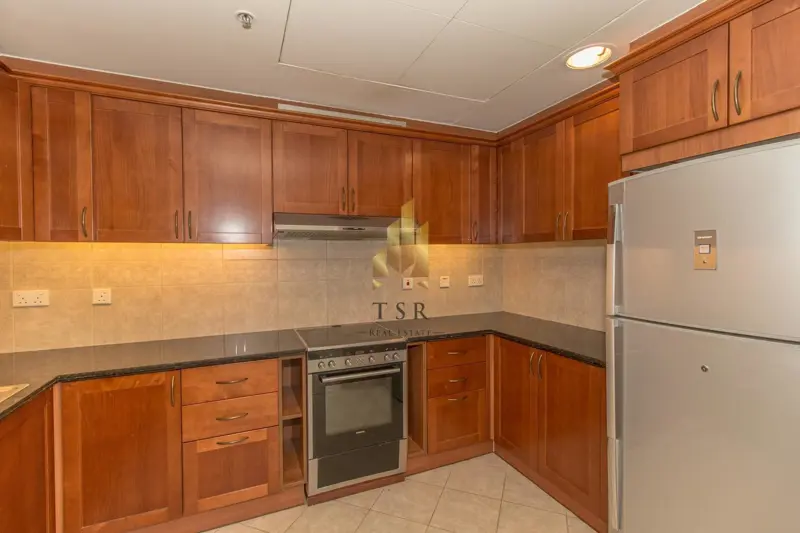 marina-view-spacious-unit-study-room-3.webp
