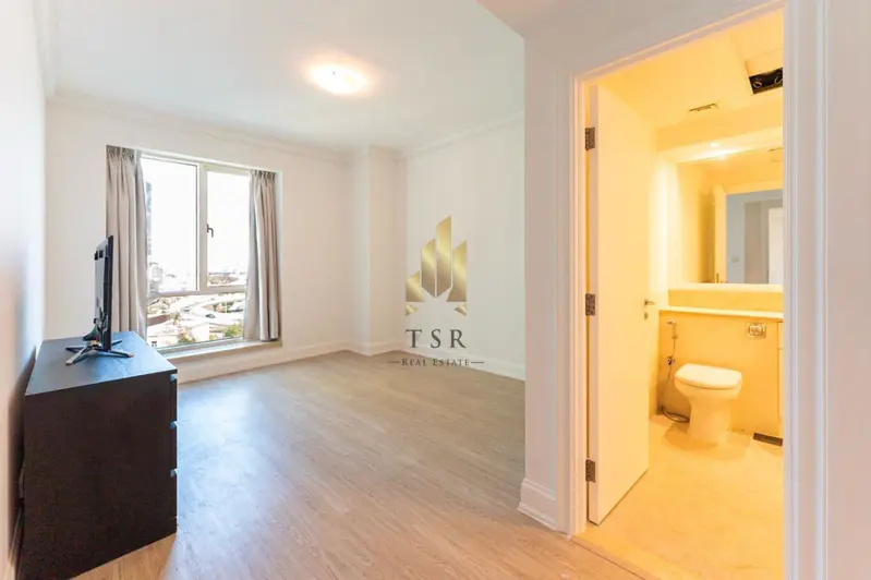 marina-view-spacious-unit-study-upgraded.webp