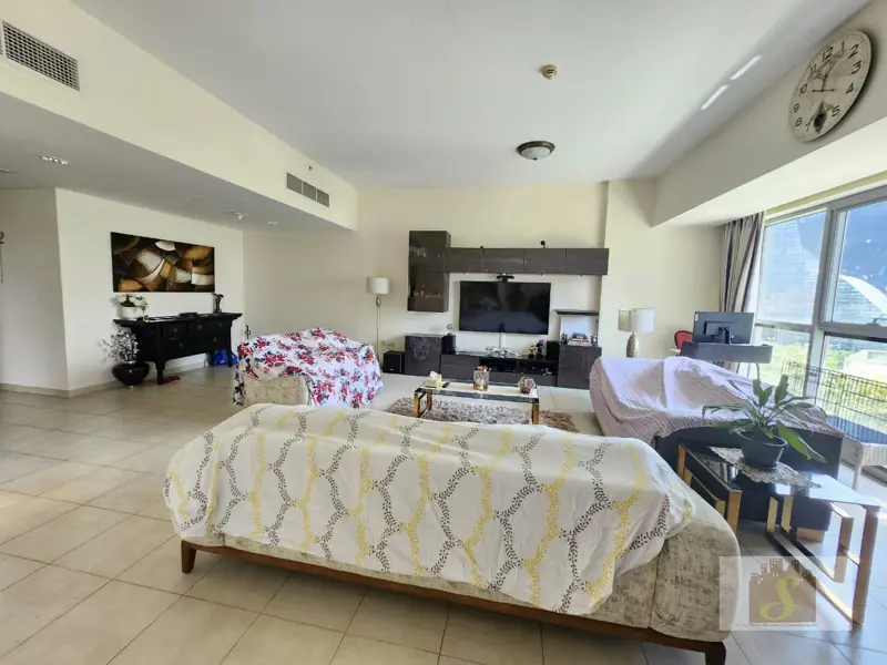 massive-3-bed-maids-lower-floor.webp