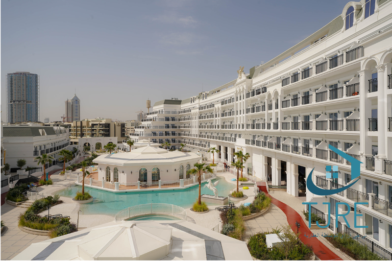 modern-style-with-balcony-huge-layout-ideal.webp